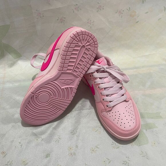 Nike Dunk Low Classic Casual Sneakers, Pink - Picture 4 of 6